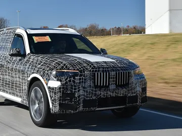 bmw-x7_production-of-the-fi-.jpg bmw-x7_production-of-the-fi-.jpg