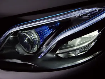 mercedes-multbeam-led-0116-00.jpg mercedes-multbeam-led-0116-00.jpg