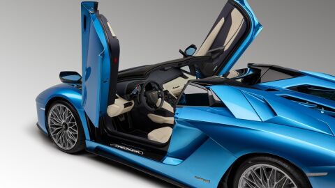 lamborghini-aventador-s-roadster-0917-003