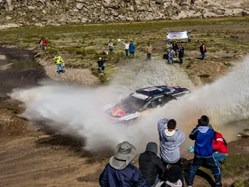 CC-Sainz-victoria-6-etapa-Dakar-2018.jpg CC-Sainz-victoria-6-etapa-Dakar-2018.jpg