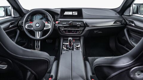BMW-M5-MotoGP-Safety-Car-1017-03