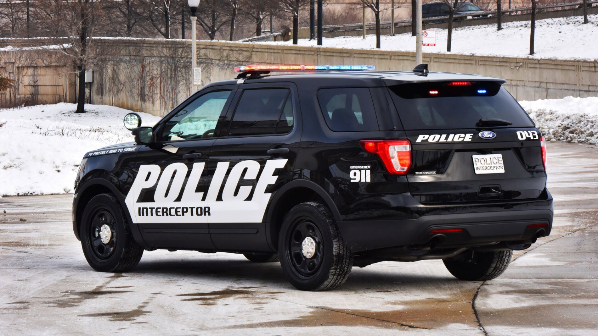 2016-Ford-Police-Interceptor-Utility-6.jpg