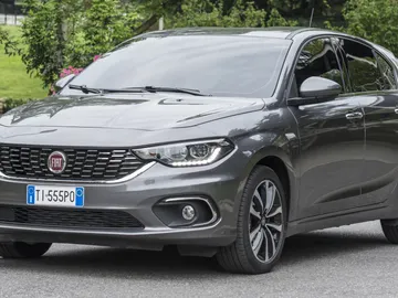fiat_tipo_5-door_15.jpg fiat_tipo_5-door_15.jpg