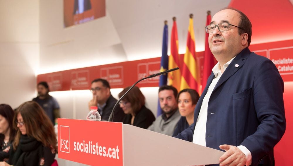 El primer secretario del PSC, Miquel Iceta, duante su intervención ante el consell nacional de los socialistas catalanes para exponer su informe político 
