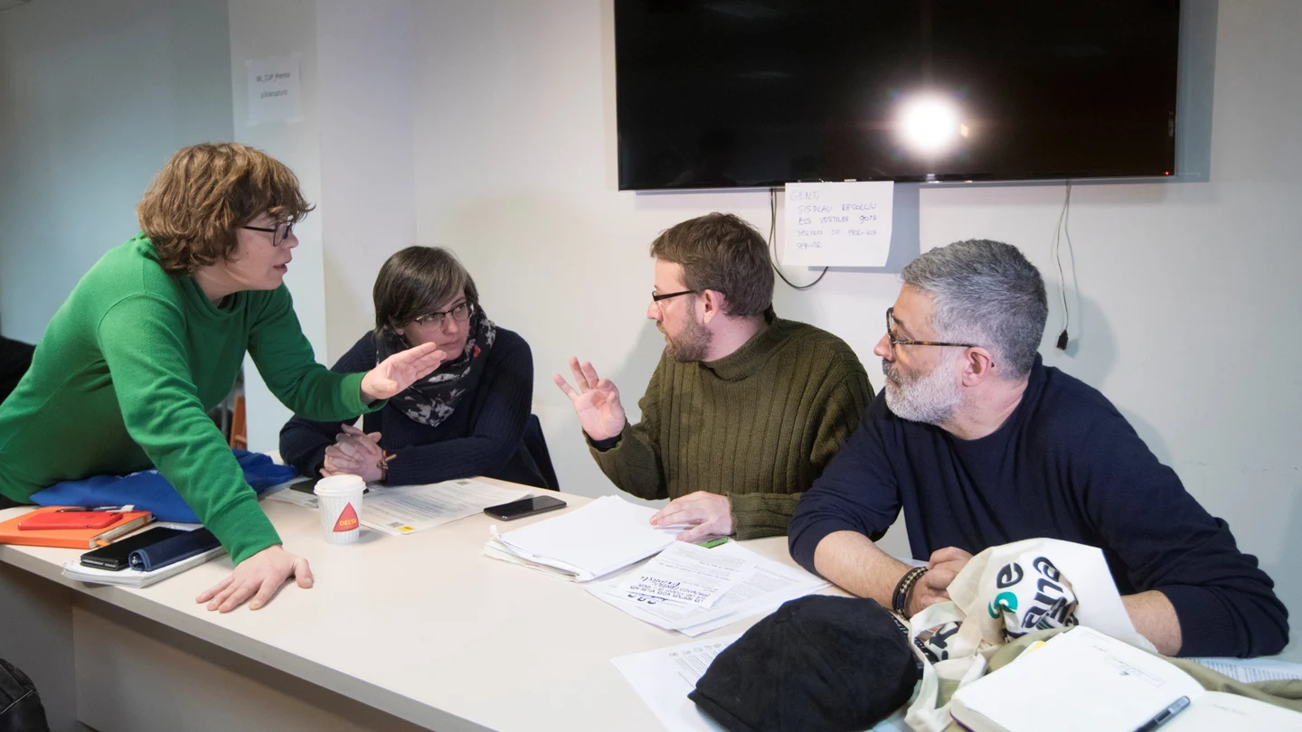 Eulalia Reguant, Mireia Boya, Vidal Aragonés y Carles Riera, durante la reunión del consejo político de la CUP Eulalia Reguant, Mireia Boya, Vidal Aragonés y Carles Riera, durante la reunión del consejo político de la CUP