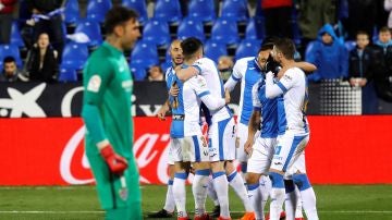 Los jugadores del Leganés celebran uno de los goles frente al Málaga