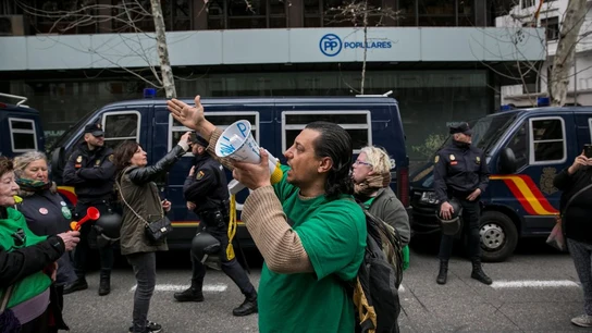 Manifestación de la PAH frente a la sede del PP Manifestación de la PAH frente a la sede del PP