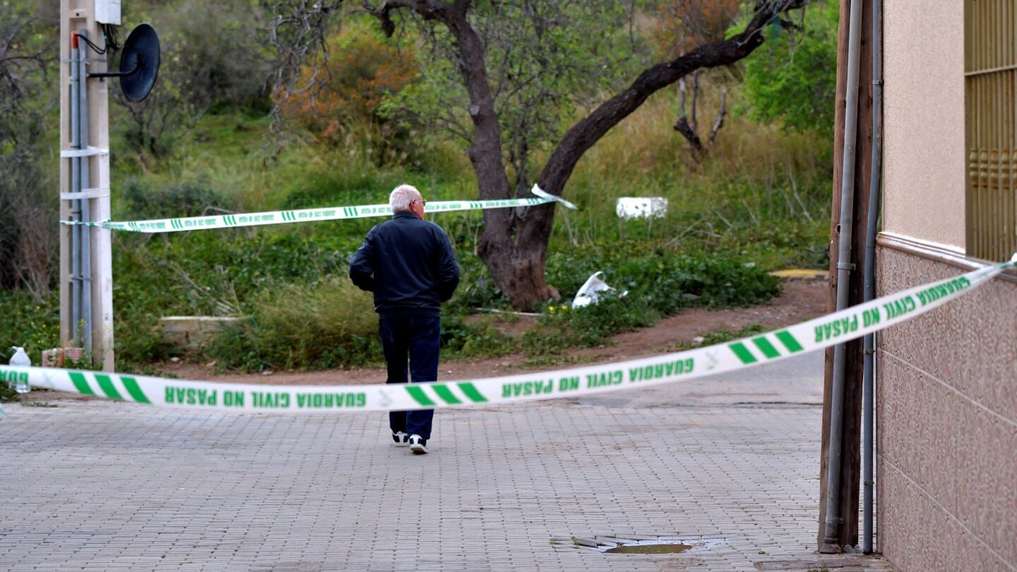  La Guardia Civil ha acordonado la zona donde desapareci&oacute; Gabriel Cruz