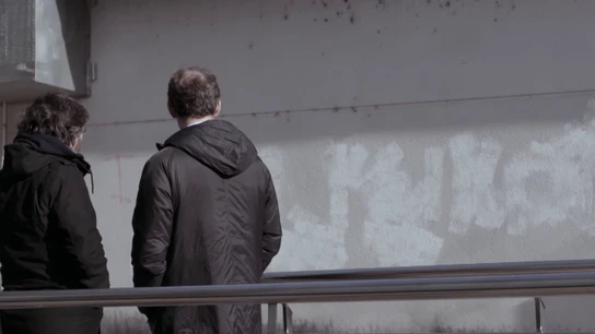 Pintada que Jordi Évole se encontró en una pared a su llegada a Os Peares Pintada que Jordi Évole se encontró en una pared a su llegada a Os Peares