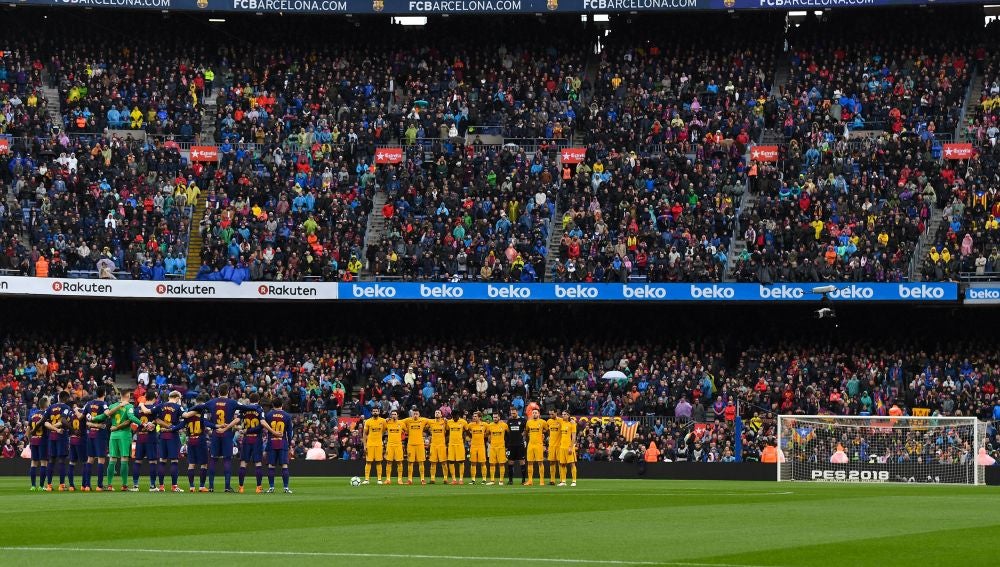 Homenaje del Camp Nou a 'Quini'