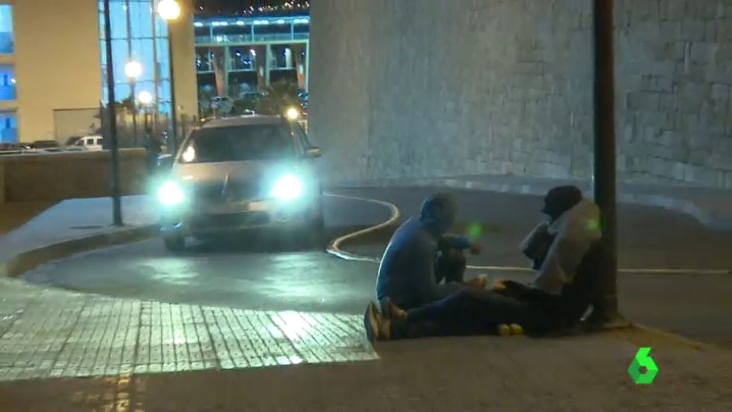 'Riski', el m&eacute;todo que utilizan cientos de menores en Melilla para intentar llegar a la Pen&iacute;nsula