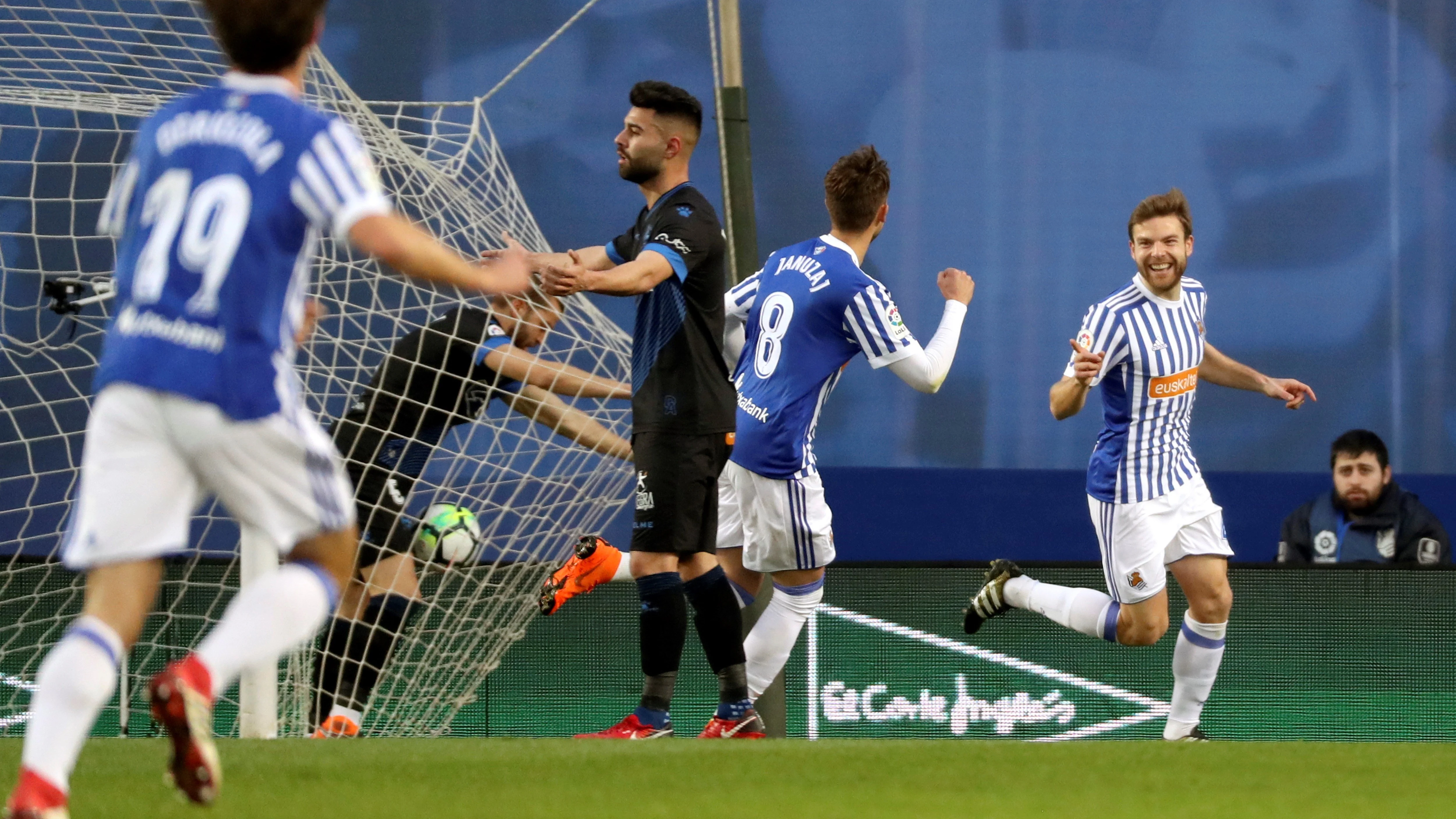 Illarramendi celebra su gol contra el Alavés