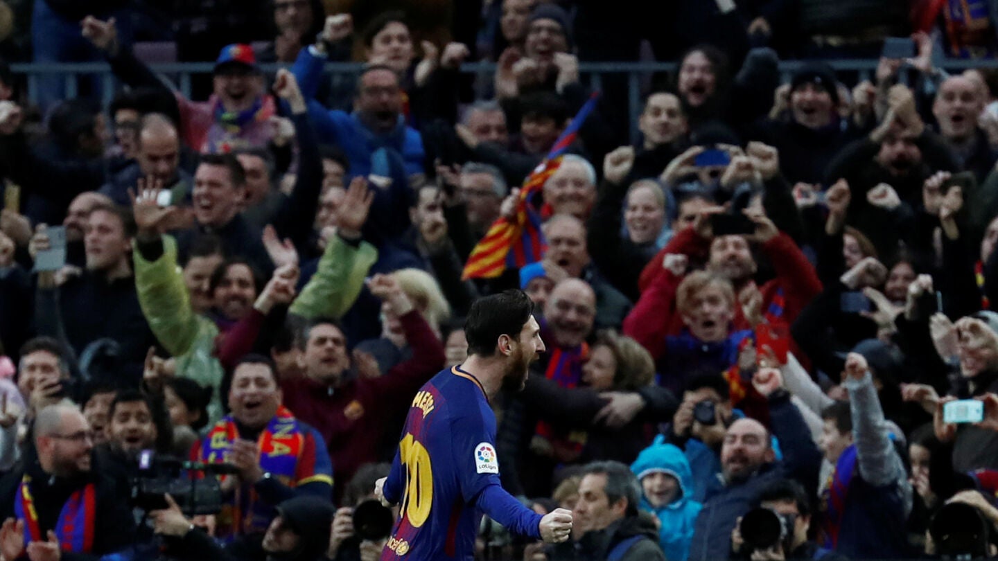 Messi celebra su gol contra el Atl&eacute;tico de Madrid de falta