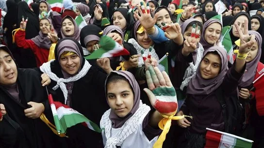Mujeres iraníes en una manifestación Mujeres iraníes en una manifestación