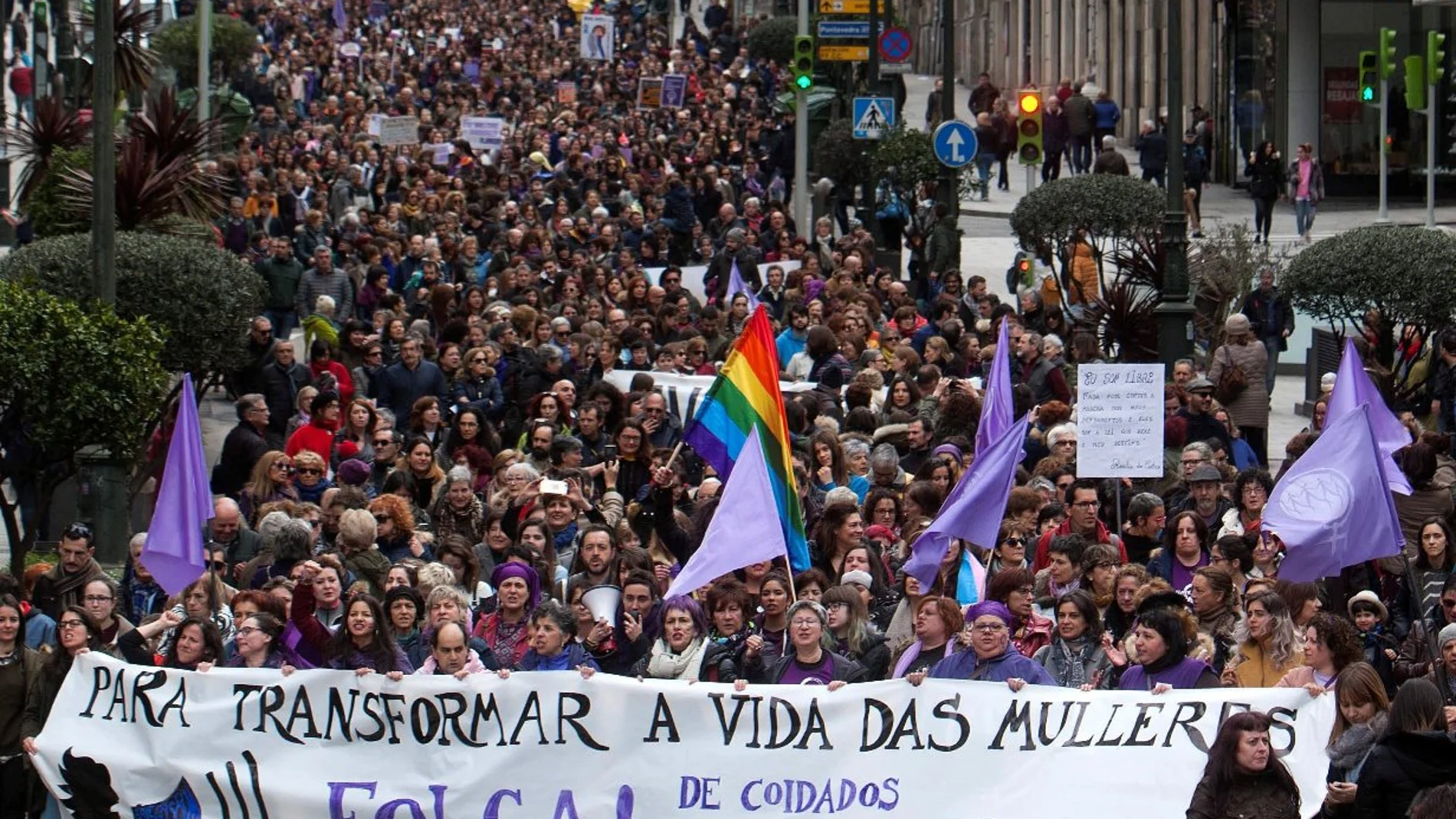 Manifestación feminista en el centro de Vigo