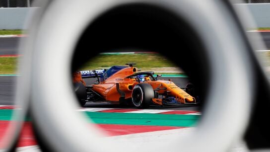 Fernando Alonso, en el trazado de Montmel&oacute;