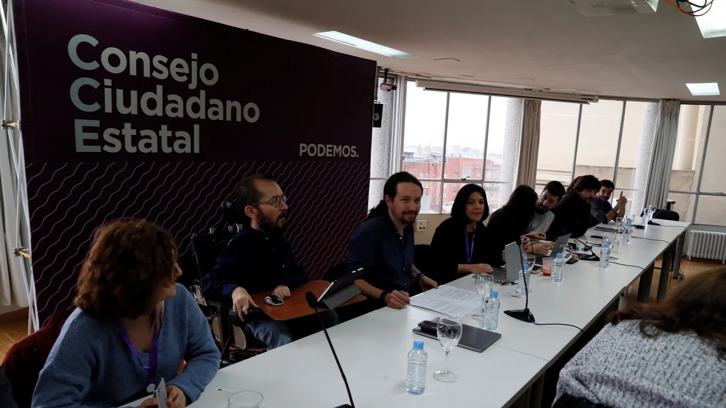 El líder de Podemos, Pablo Iglesias, y el secretario de Organización de Podemos, Pablo Echenique, durante la reunión del Consejo Ciudadano Estatal El líder de Podemos, Pablo Iglesias, y el secretario de Organización de Podemos, Pablo Echenique, durante la reunión del Consejo Ciudadano Estatal