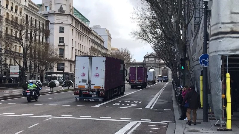 Camiones parten de Madrid al Sáhara