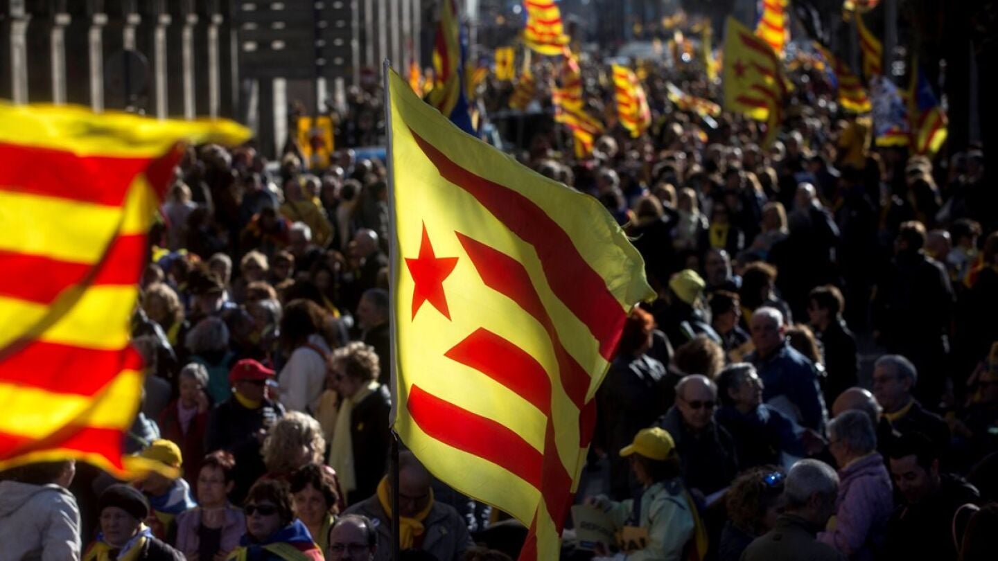 Manifestaci&oacute;n en Barcelona a favor de la rep&uacute;blica catalana