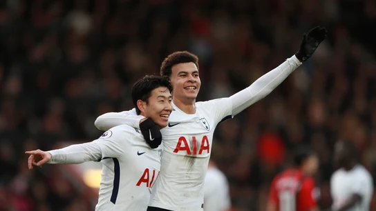 Son celebrando un gol Son celebrando un gol