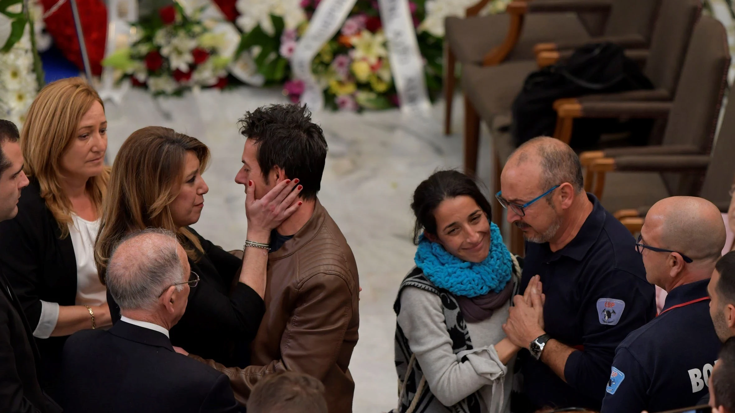 Los padres, arropados en la capilla ardiente del pequeño Gabriel