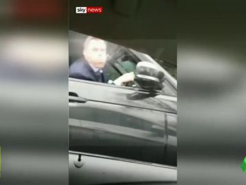 Polémica en Inglaterra tras la reacción de Jamie Carragher: "Ha escupido a mi hija Polémica en Inglaterra tras la reacción de Jamie Carragher: "Ha escupido a mi hija