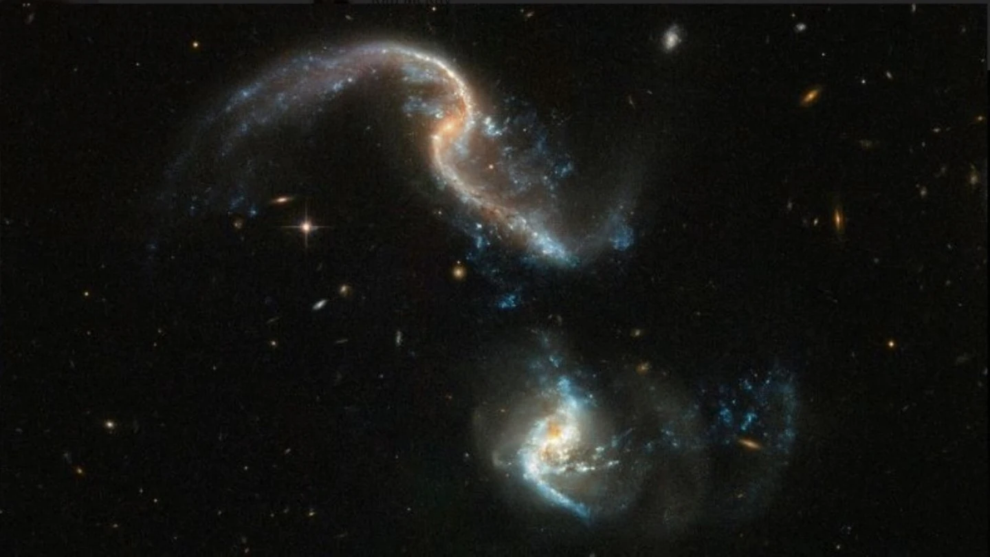 Dos galaxias colisionando Dos galaxias colisionando