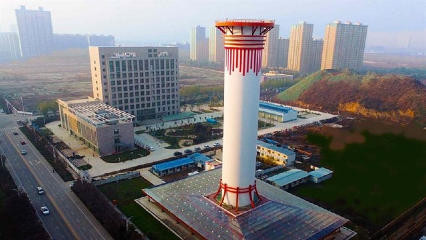 La chimenea instalada en China para filtrar el aire