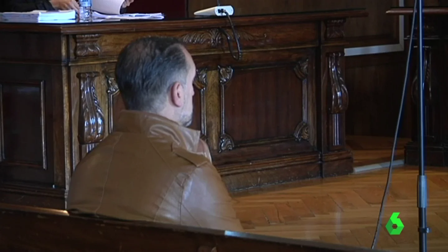 Un hombre confiesa que apuñaló a su expareja Un hombre confiesa que apuñaló a su expareja