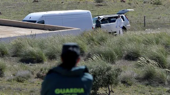 La Guardia Civil y la policía cientifica en la finca de Rodalquilar, en Níjar La Guardia Civil y la policía cientifica en la finca de Rodalquilar, en Níjar
