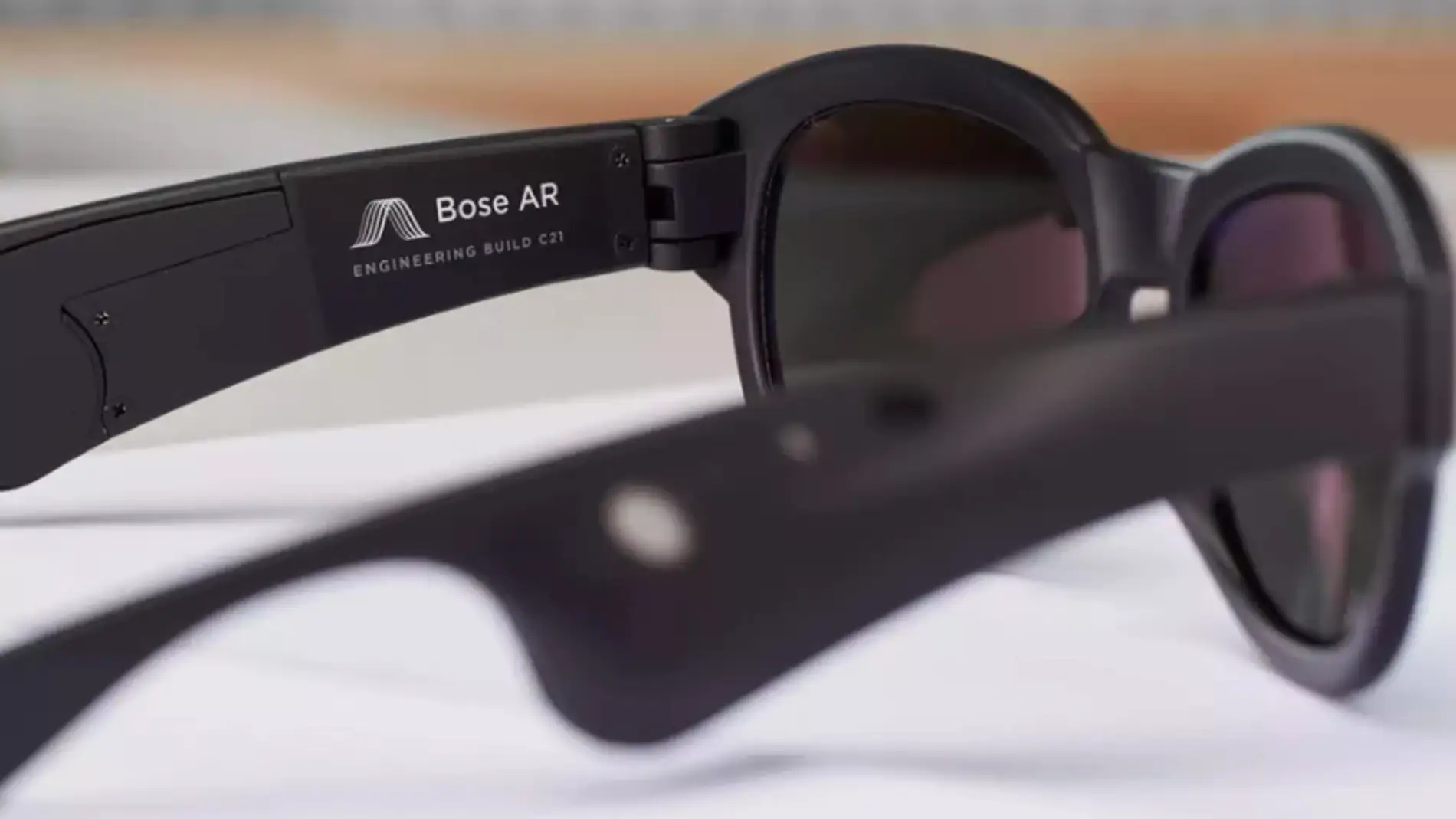 Unas gafas de realidad aumentada que usan el oído en lugar de la vista