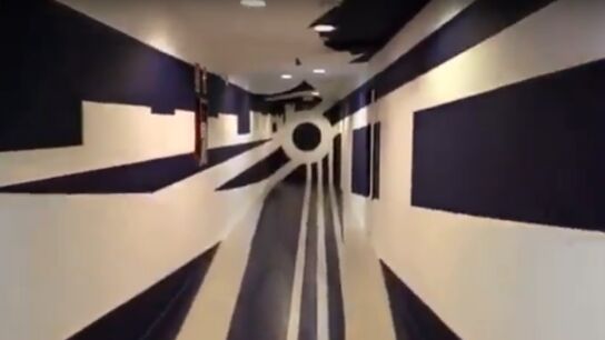 El efecto &oacute;ptico del t&uacute;nel de vestuarios del M&aacute;laga