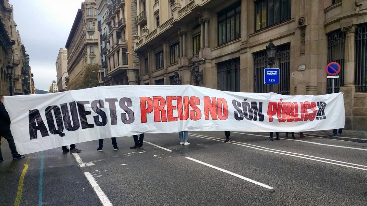 Protesta estudiantil en la Via Laietana Protesta estudiantil en la Via Laietana