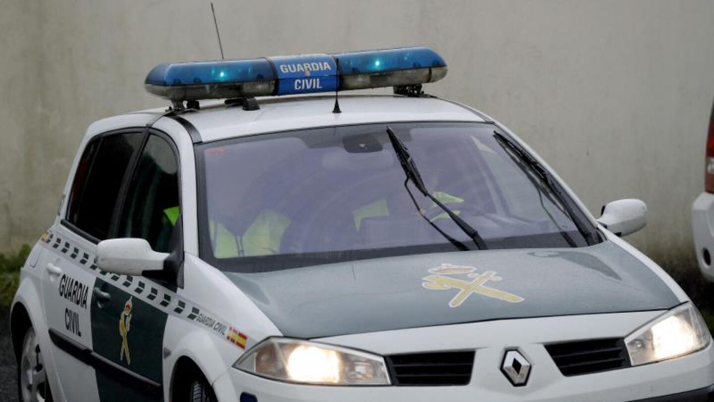 Un veh&iacute;culo de la Guardia Civil