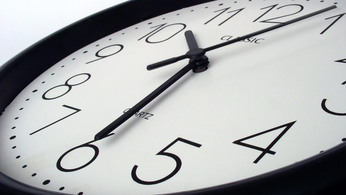 Cambio de hora: Horario de invierno vs horario de verano Cambio horario