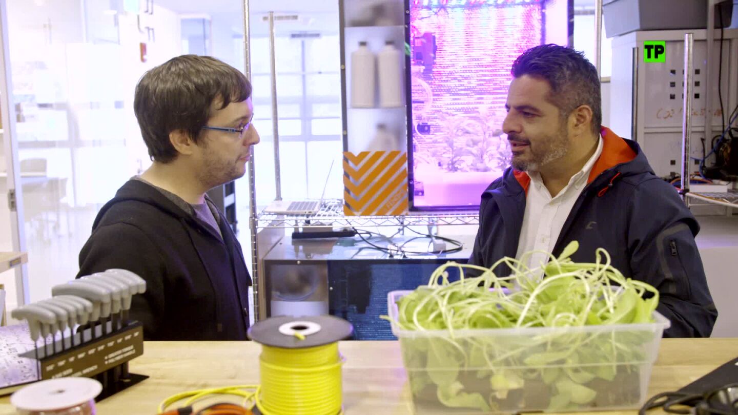 Jalis de la Serna conoce el futuro de la rob&oacute;tica