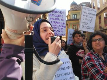 Feminista con hijab Feminista con hijab