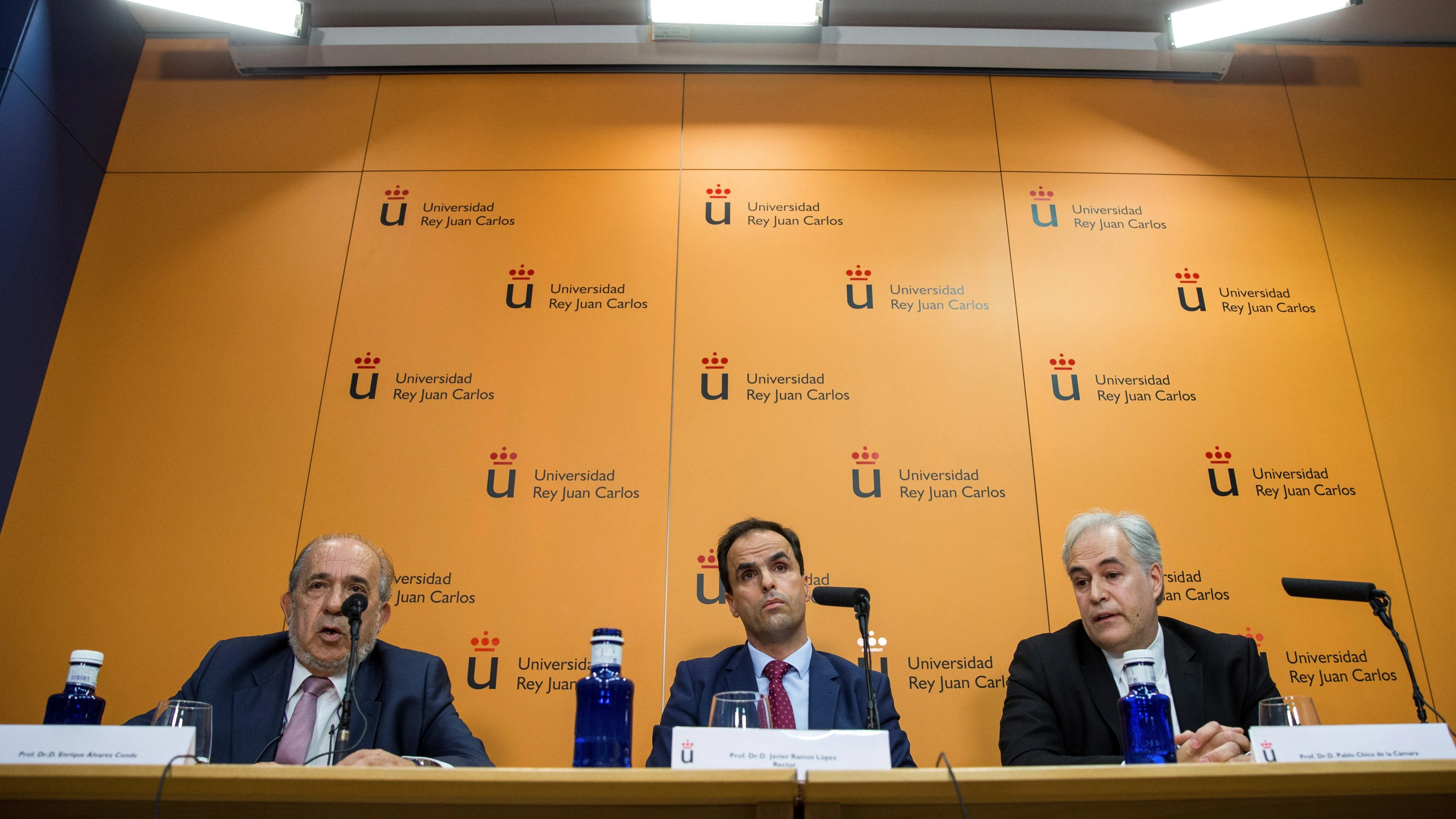 Rueda de prensa ofrecida por la URJC para explicar la supuesta falsificación de Cifuentes Rueda de prensa ofrecida por la URJC para explicar la supuesta falsificación de Cifuentes