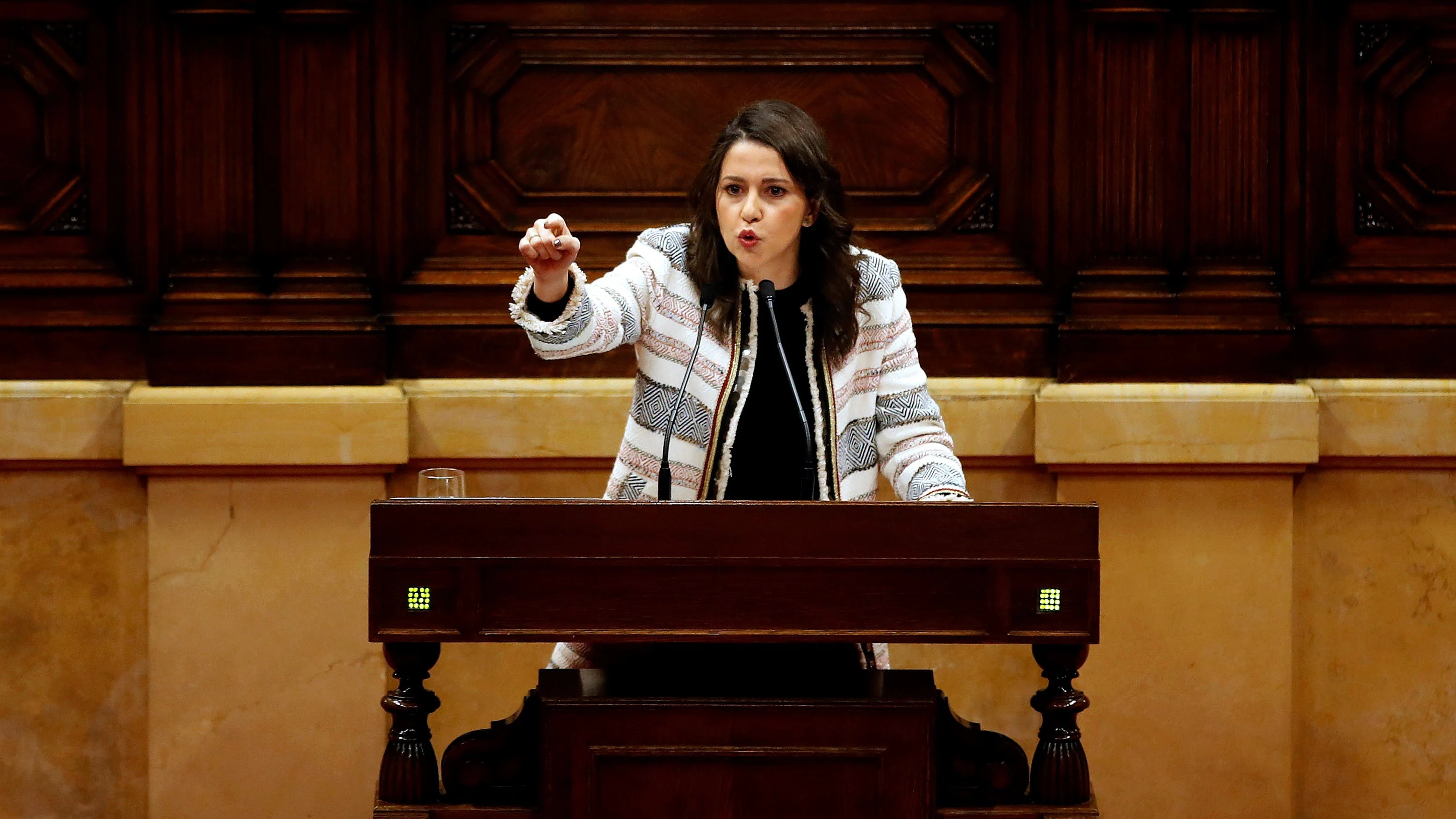 La líder de Ciudadanos, Inés Arrimadas, durante su intervención en el pleno de investidura