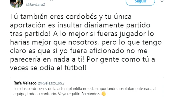 Javi Lara respondiendo un comentario de un aficionado Javi Lara respondiendo un comentario de un aficionado