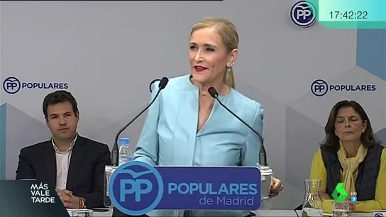 El guiño de Cristina Cifuentes a El Gran Wyoming en su comparecencia sobre la polémica de su máster El guiño de Cristina Cifuentes a El Gran Wyoming en su comparecencia sobre la polémica de su máster