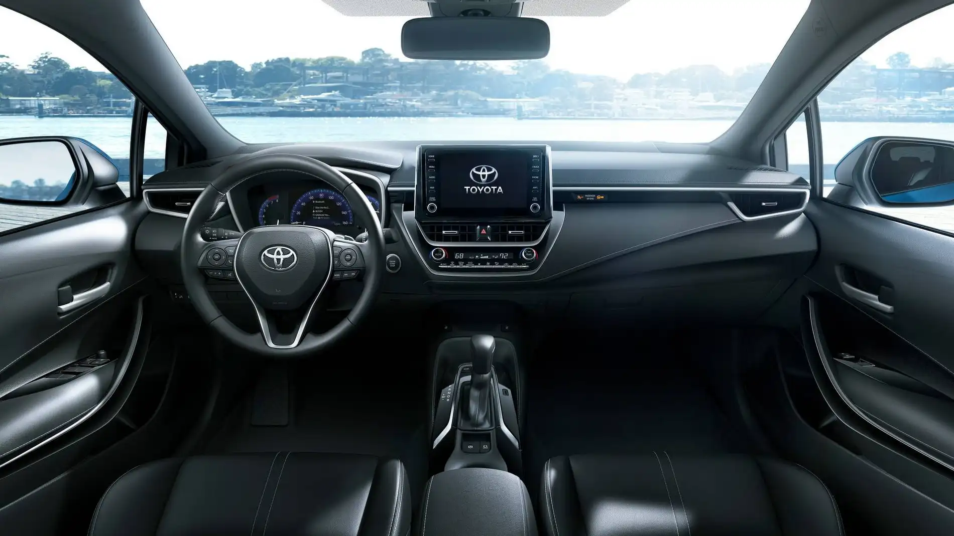 Así es el interior del nuevo Toyota Auris: apuesta premium