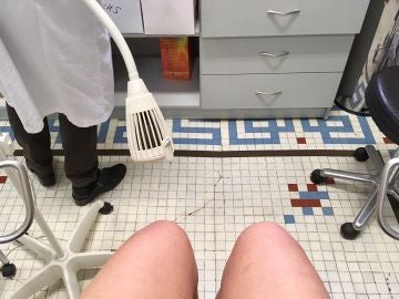 Mis piernas subida en el potro ginecológico Mis piernas subida en el potro ginecológico