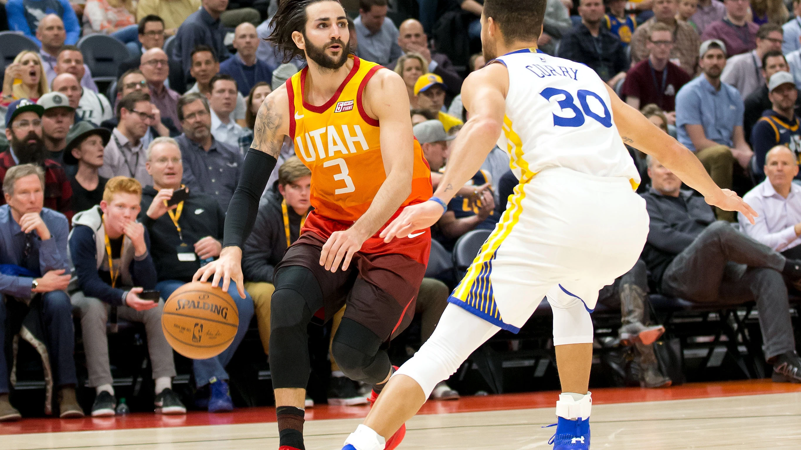 Ricky Rubio, ante Stephen Curry