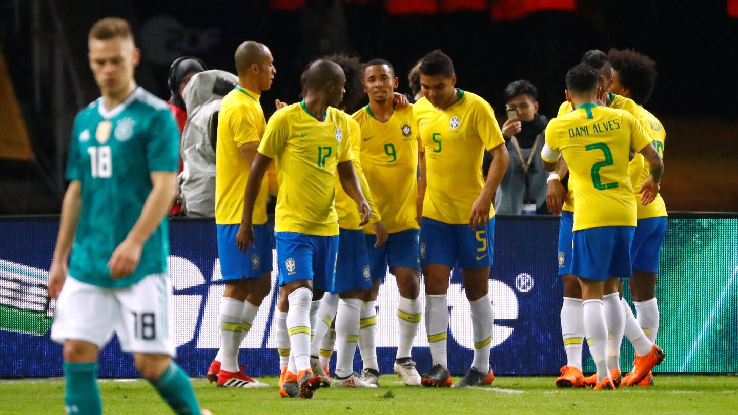 Gabriel Jesus celebra su gol ante Alemania