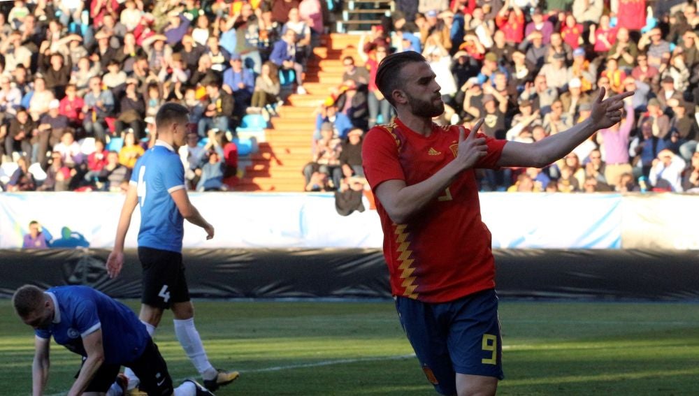 Borja Mayoral celebra un gol ante Estonia