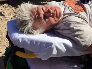 La última locura de 'Loco' Mike: lanzarse desde 500 metros en un cohete para demostrar que la Tierra es plana La última locura de 'Loco' Mike: lanzarse desde 500 metros en un cohete para demostrar que la Tierra es plana