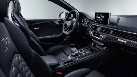 Audi RS5 Sportback, el coupé de cinco puertas en formato deportivo Audi lanza el RS5 Sportback en el Salón de NY