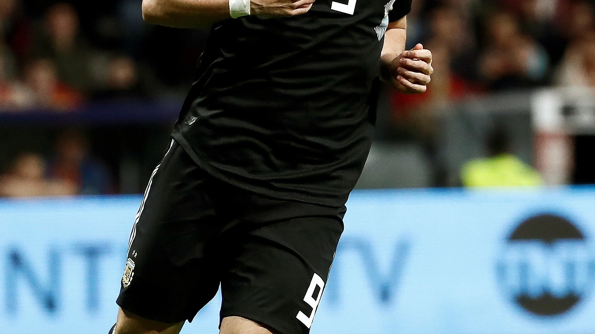 Higuaín, durante el España - Argentina Higuaín, durante el España - Argentina