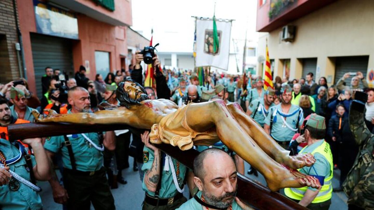 Partidarios y detractores de la presencia de exlegionarios en la procesi&oacute;n del Cristo de la Buena Muerte de Palafolls